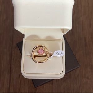 BRAND NEW (with ring box) Gold & Pink Stone Circle Statement Ring